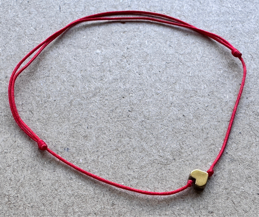 Amulet Scarlet